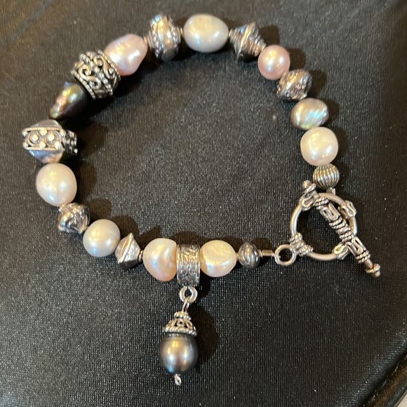 Silpada rare freshwater pearl and silver bracelet - Picture 3 of 10